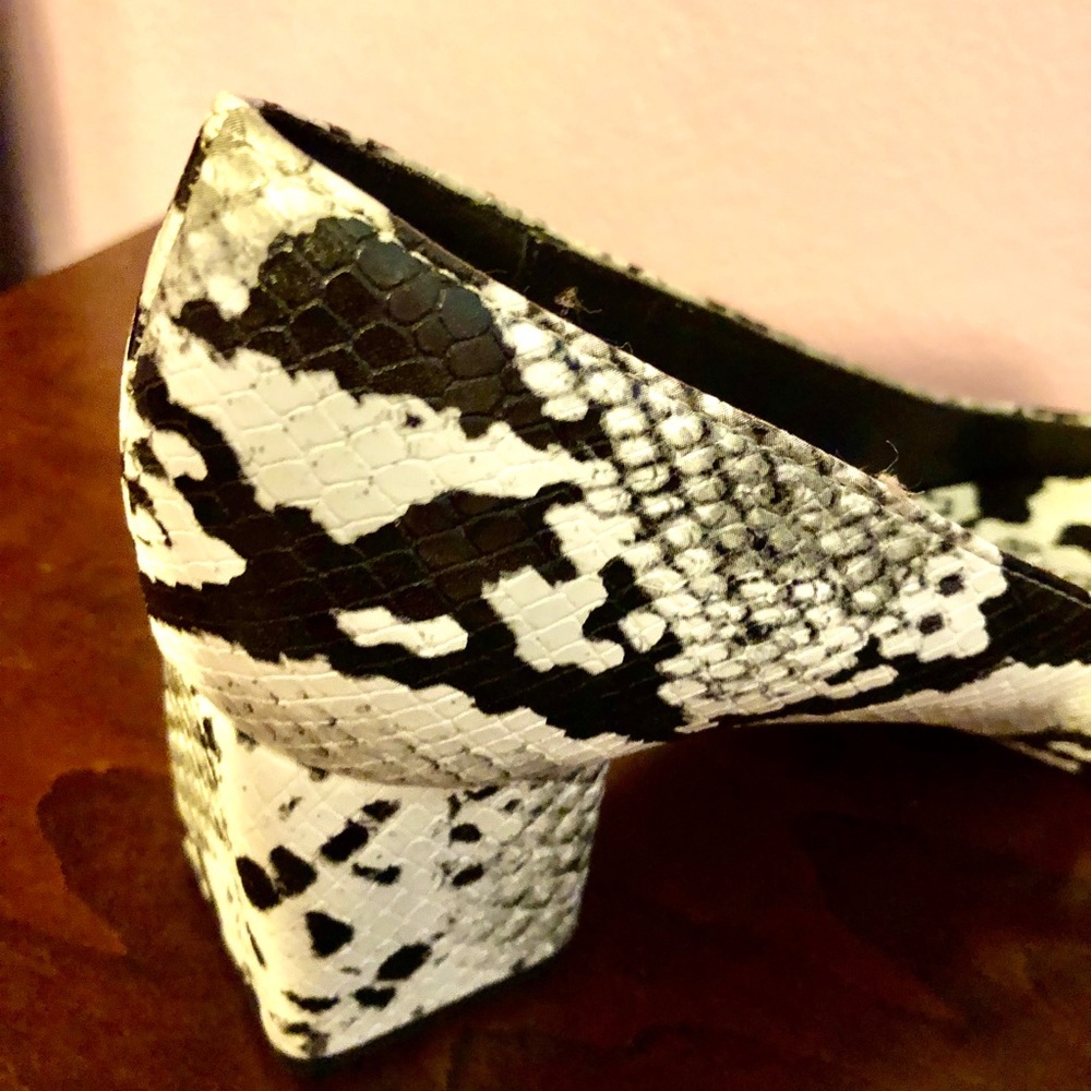 Shoes - Picture 5 of 8